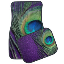 Plume de paon violet étonnant