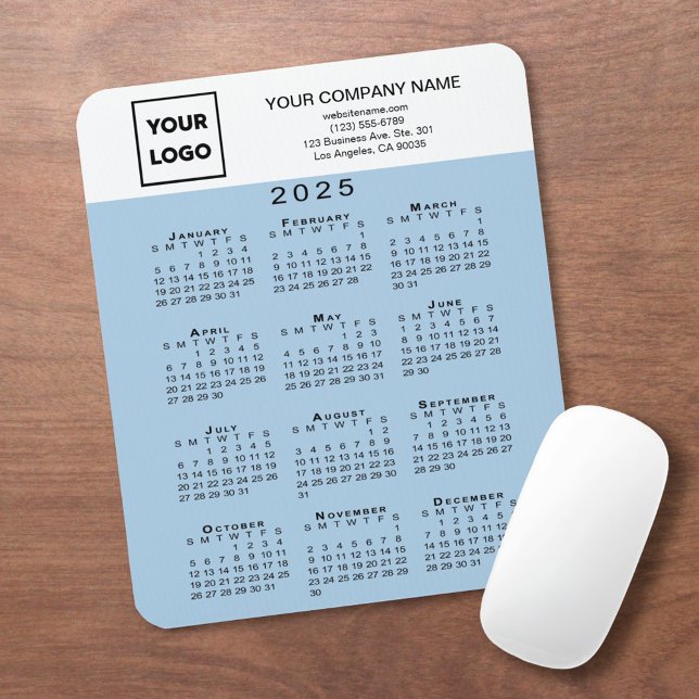 Tapis De Souris 2025 Calendrier Business Logo Texte bleu clair (2025 Calendar Business Logo Text Light Blue Mouse Pad in situ)