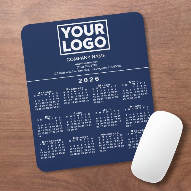 Tapis De Souris 2026 Calendrier Compagnie Logo et texte Marine Ble (2026 Calendar Company Logo and Text Navy Blue Mouse Pad, in situ)