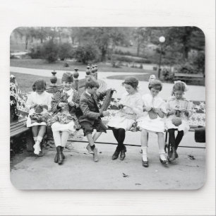 Tapis De Souris Abeille patriotique de tricot, les années 1900 tôt