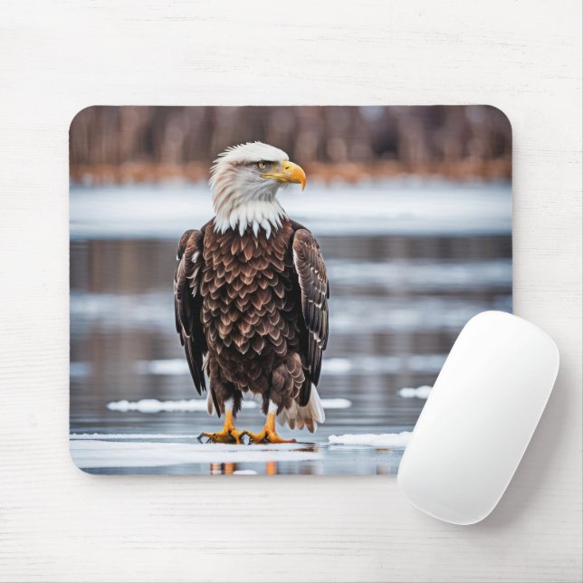 Tapis De Souris Aigle Balle Sur La Glace Du Lac (Avec souris)
