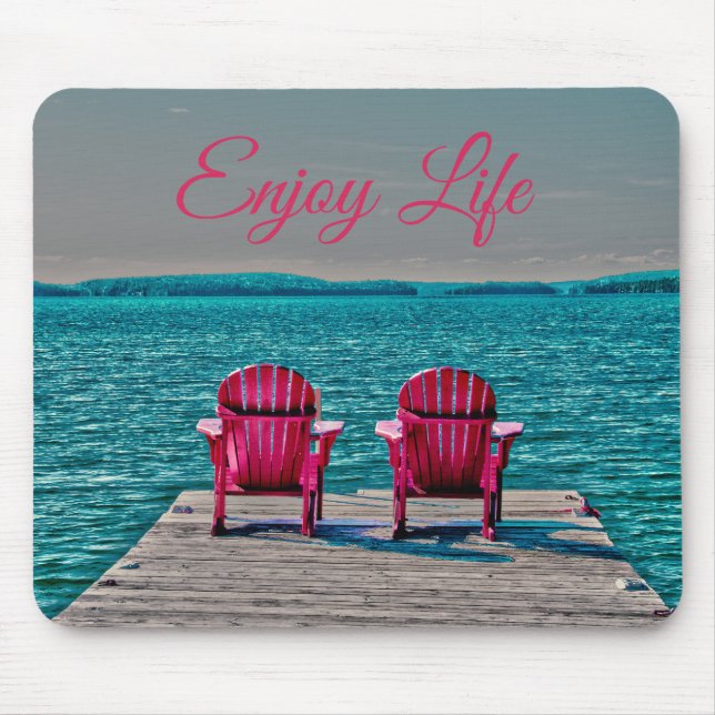 Tapis De Souris Appréciez la vie aux chaises rustiques (Devant)
