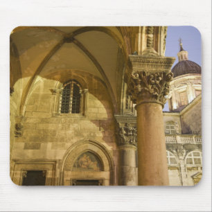 Tapis De Souris Arcades du palais du recteur avec la cathédrale de