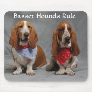 Tapis de souris Basset Hounds règnent portant des