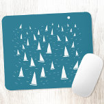Tapis De Souris Bateau Nautique<br><div class="desc">Bateaux à voile courent sur une mer verte turquoise et pétillante. Un design nautique amusant pour tous ceux qui aiment la voile. Art original de Nic Squirrell.</div>