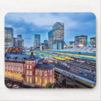 Belle ligne Skyline de Tokyo City à la gare