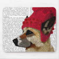 Berger allemand en Casquette laine rouge