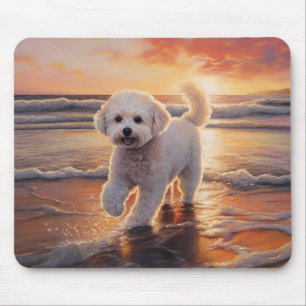 Tapis De Souris Bichon Frise Sandy Paws sur la plage au coucher du