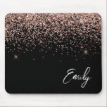 Tapis De Souris Black Girl Rose Gold Blush Parties scintillant ros<br><div class="desc">Noir et or Rose - Parties scintillant à étincelle rose vierge brossé Nom du monogramme métallique et Mousepad initial (pavé de souris). Cela rend le cadeau parfait pour 16 ans,  mariage,  douche nuptiale,  anniversaire,  baby shower ou bachelorette pour quelqu'un qui aime le luxe glam et les styles chic.</div>