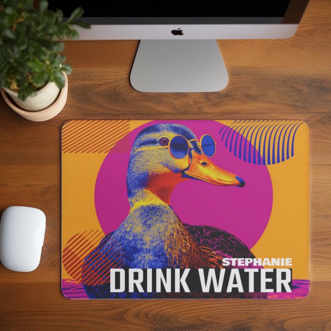 Tapis De Souris Boire de l'eau de canard mème (Stay hydrated and entertained at your desk with this vibrant Drink Water mousepad)
