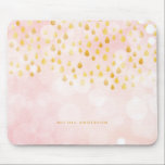 Tapis De Souris Bokeh rose et Raindrops Gold Foil Confetti<br><div class="desc">Ajoutez un accent féminin à votre espace de travail grâce à cette mousepad personnalisée. Il présente un arrière - plan noir rose et blanc avec des confettis de gouttes d'eau de pluie en feuille d'or. Personnalisez en ajoutant un nom ou une courte phrase. Cette mousepad coeur de feuille d'or sera...</div>
