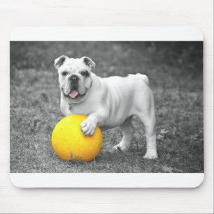 Tapis De Souris bulldog-avec boule jaune