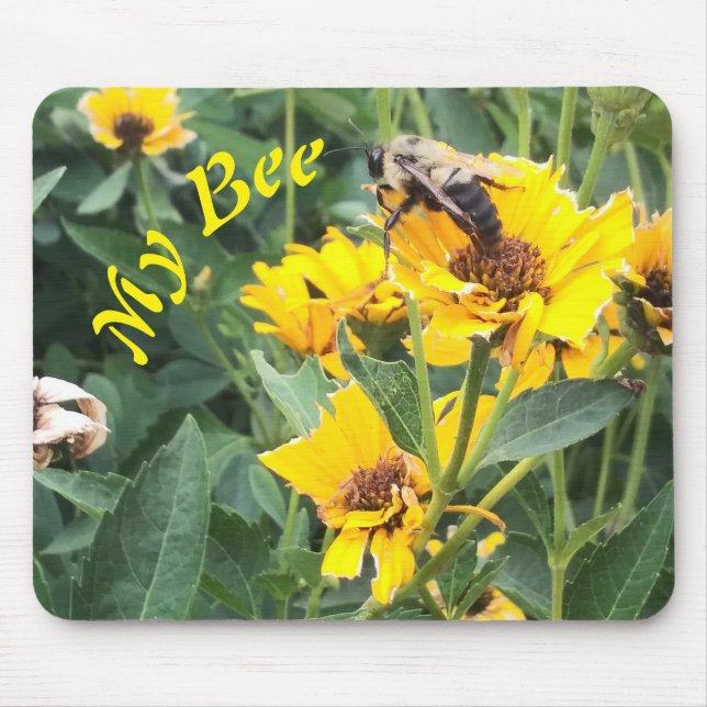 Tapis De Souris Bumblebee pollinise une fleur jaune (Devant)