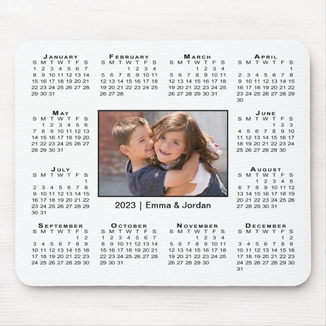 Tapis De Souris Calendrier moderne 2023 Votre photo et nom sur bla (Devant)