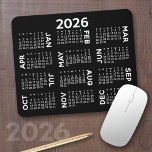 Tapis De Souris Calendrier - moderne noir et blanc simple<br><div class="desc">Un calendrier imprimé sur un mousepad combine fonctionnalité et commodité, transformant un espace de travail essentiel en outil de gestion du temps. Cette conception innovante comprend une mise en page complète ou mensuelle du calendrier intégrée à la surface de la mousepad, permettant aux utilisateurs de suivre les dates sans encombrer...</div>