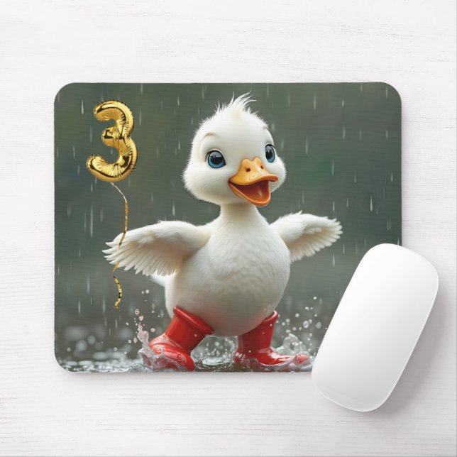 Tapis De Souris Canard blanc dans une flaque de pluie avec un ball (Avec souris)