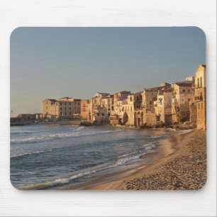 Tapis De Souris Cefalu, ville de bord de la mer en Sicile