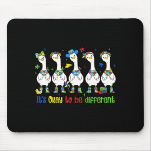 Tapis De Souris C'est correct d'être différent petit fou autiste