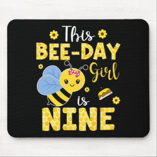 Tapis De Souris Cette fille de Bee-Day a neuf 9 ans pour son 9e an