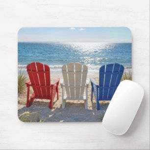 Tapis De Souris Chaises Adirondack de plage aux couleurs patriotiq