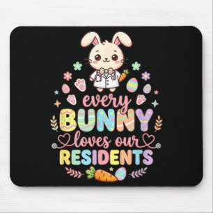 Tapis De Souris Chaque lapin aime les résidents infirmière de Pâqu