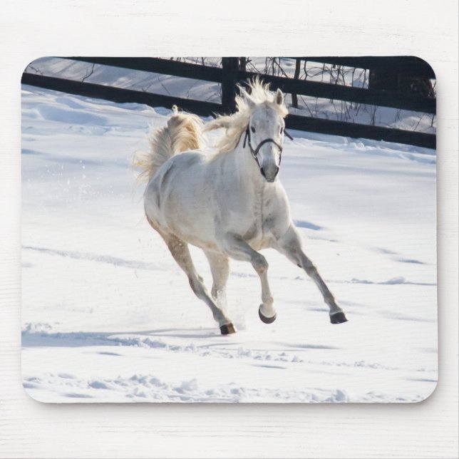 Tapis De Souris Cheval Blanc Courant Dans La Neige (Devant)