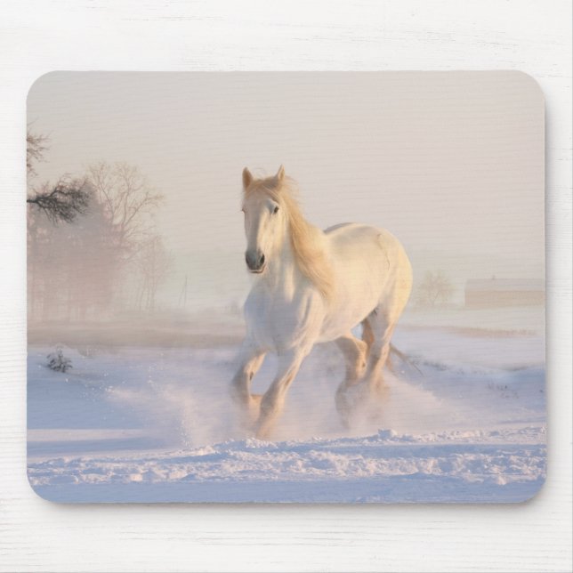 Tapis De Souris cheval blanc dans la neige (Devant)