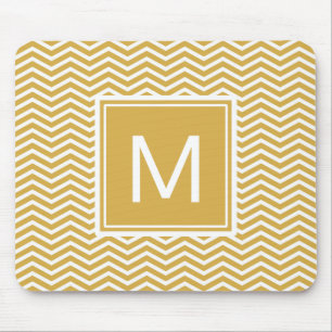 Tapis De Souris Chevrons et monogramme épicés modernes de jaune
