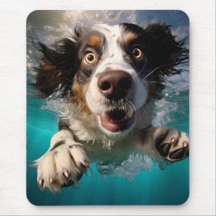 Tapis De Souris Chien Excité Nageant Sous L'eau Design
