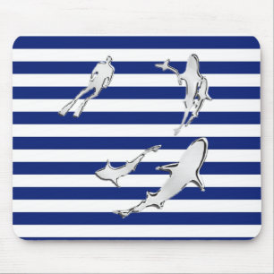 Tapis De Souris Chrome Plongeur et requins Silhouettes sur les ban