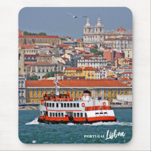 Tapis De Souris Ciel de Lisbonne avec vieux ferry sur le fleuve Ta