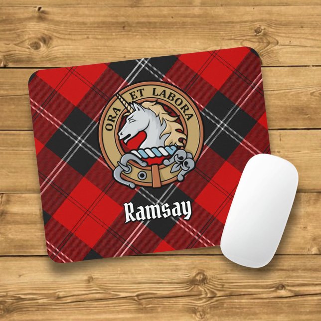 Tapis De Souris Clan Ramsay Crest sur Red Tartan (Créateur téléchargé)