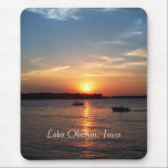 Tapis De Souris Coucher de soleil sur le lac Okoboji, Iowa<br><div class="desc">Beau coucher de soleil sur le lac Okoboji,  Iowa</div>
