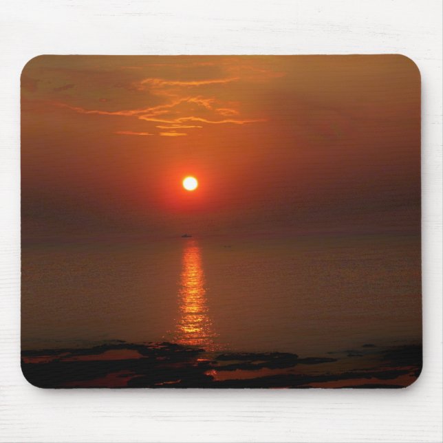 Tapis De Souris Coucher du soleil au-dessus de l'océan (Devant)
