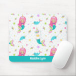 Tapis De Souris Cute Mermaid Beach Girl Enfants Personnalisés<br><div class="desc">Adorable sirène et narval de l'océan enfants mousepad avec une mignonne motif de plage. Il comprend une jolie sirène aux cheveux roses et une belle sirène à la licorne nageant avec des narvals. Tapis de souris pour votre enfant de l'école primaire.</div>