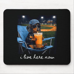 Tapis De Souris Dachshund boit du café glacé sur le terrain de bas