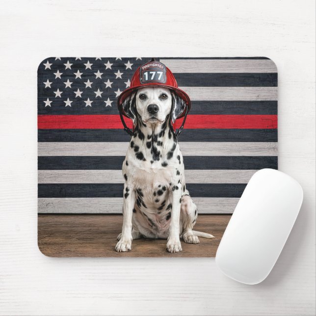 Tapis De Souris Dalmatien portant un casque de pompier (Avec souris)