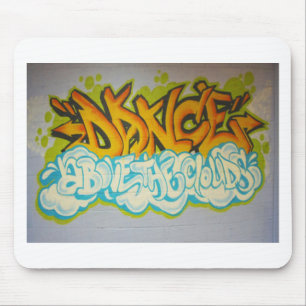 Tapis De Souris Danse au-dessus du graffiti de nuages