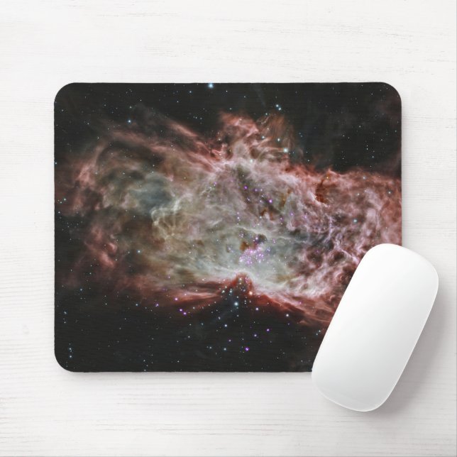Tapis De Souris Des Clusters Étoiles Au Centre De La Nebula De Fla (Avec souris)