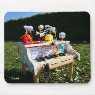 Tapis De Souris Des fubby sur le piano qui font de la musique et d