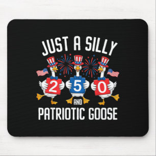 Tapis De Souris Dessin d'art graphique de l'oie patriotique simple