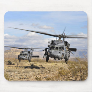 Tapis De Souris Deux hélicoptères de HH-60 Pavehawk préparant a