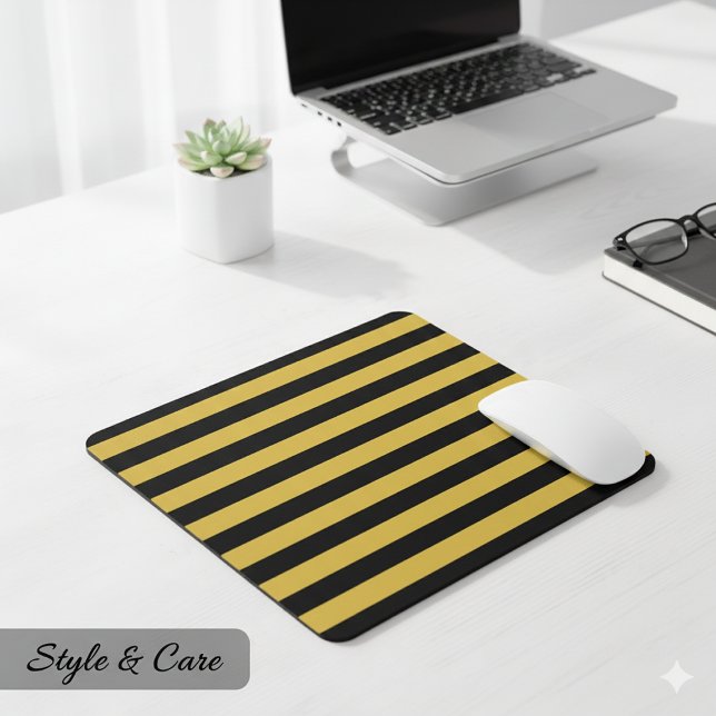 Tapis De Souris Disposition de rayure dorée métallique noire conte (Contemporary Black Metallic Gold Stripe Layout Mouse Pad)
