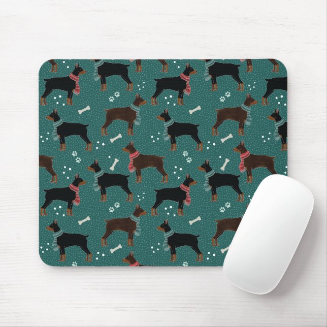Tapis De Souris Dobermans rouges et noirs dans Scarves Motif d'hiv (Avec souris)