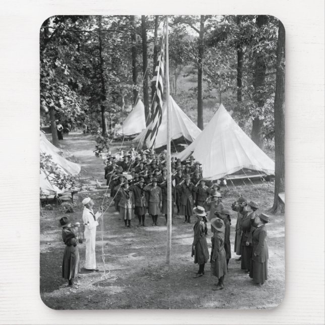 Tapis De Souris Drapeau-Relèvement de fille scout : 1919 (Devant)