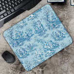 Tapis De Souris Elégant bleu vintage turquoise toile de jouy<br><div class="desc">Elégant vintage bleu turquoise toile de jouy monogramme Souris. Les gravures de toile sont un véritable régal en ce moment, c'est un motif élégant et orné de toile de jouy vintage qui présente une belle scène romantique de la campagne française. Ce style motif est actuellement tendance pour la décoration de...</div>