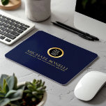 Tapis De Souris Élégant Marine Blue Leather Luxury Gold ROUND Logo<br><div class="desc">Améliorez votre espace de travail grâce à ce tapis de souris en cuir bleu haute qualité NAVY, conçu pour combiner style et fonctionnalité. Doté d'un logo doré luxueux et d'une option permettant d'ajouter deux lignes de texte personnalisé, ce pavé de souris est parfait pour personnaliser avec votre nom, entreprise, entreprise...</div>