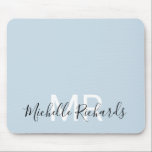 Tapis De Souris Élégant script de monogramme bleu pastel moderne<br><div class="desc">Élégant design pastel bleu monogramme pavé de souris. Simple,  monogrammed personnalisé,  pavé de souris bureau simple avec vos initiales et votre nom. Les couleurs de police et de texte sont entièrement personnalisables.</div>