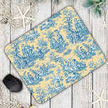 Tapis De Souris Elégant vintage jaune turquoise toile de jouy<br><div class="desc">Élégant vintage jaune turquoise toile de jouy monogramme Souris. Les gravures de toile sont un véritable régal en ce moment, c'est un motif élégant et orné de toile de jouy vintage qui présente une belle scène romantique de la campagne française. Ce style motif est actuellement tendance pour la décoration de...</div>