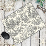 Tapis De Souris Elégant vintage noir toile de jouy<br><div class="desc">Élégant vintage noir toile de jouy monogramme Souris Pad. Les gravures de toile sont un véritable régal en ce moment, c'est un motif élégant et orné de toile de jouy vintage qui présente une belle scène romantique de la campagne française. Ce style motif est actuellement tendance pour la décoration de...</div>